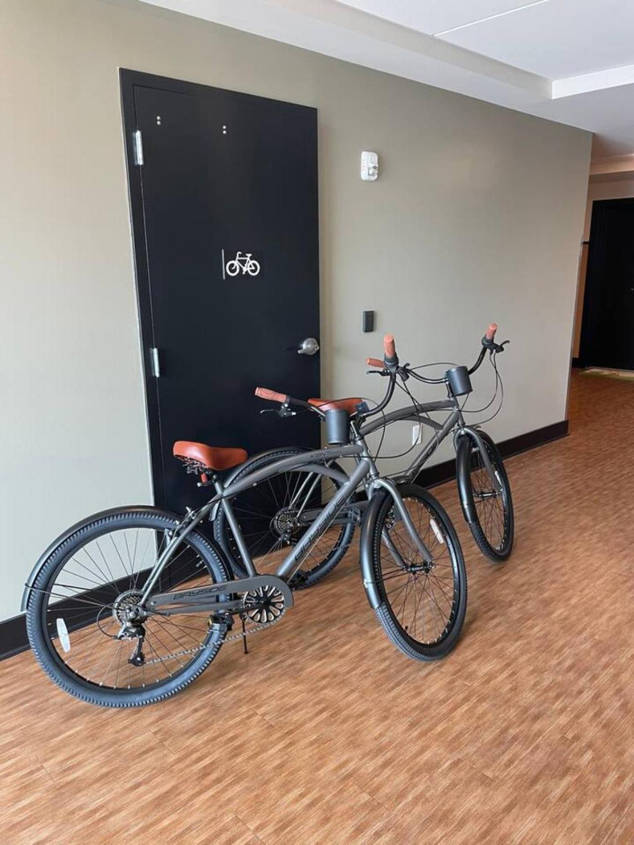 Curated, New Build Condo On Tart Trail, With Bikes Traverse Stadt Exterior foto